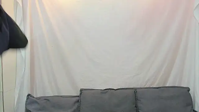 Snapshot of Mhelanny2 chatting on 18, 9, 2025 Mhelanny2 online show from 18, 9, 2025