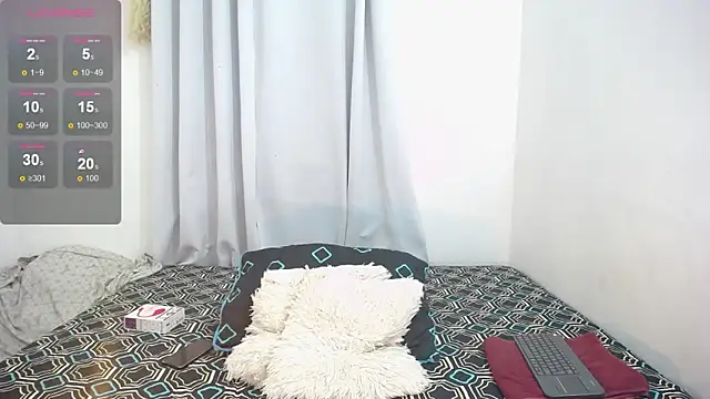 Snapshot of MIA_luxce29 chatting on 27, 11, 2025 MIA luxce29 online show from 27, 11, 2025