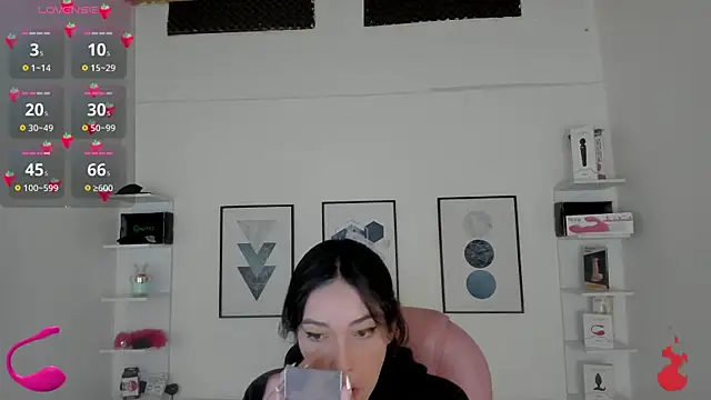 cristal  hot 1 online show from 20, 1, 2025