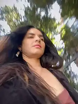 Snapshot of Sam_Sara chatting on 14, 1, 2025 Sam Sara online show from 14, 1, 2025