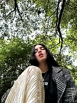 Snapshot of Sam_Sara chatting on 1, 10, 2025 Sam Sara online show from 1, 10, 2025