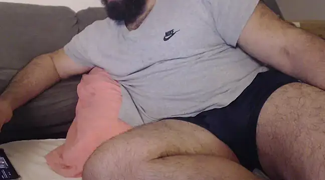 Snapshot of hugemachohandsome chatting on 22, 12, 2024 hugemachohandsome online show from 22, 12, 2024