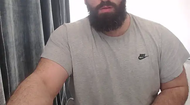 Snapshot of hugemachohandsome chatting on 3, 3, 2025 hugemachohandsome online show from 3, 3, 2025