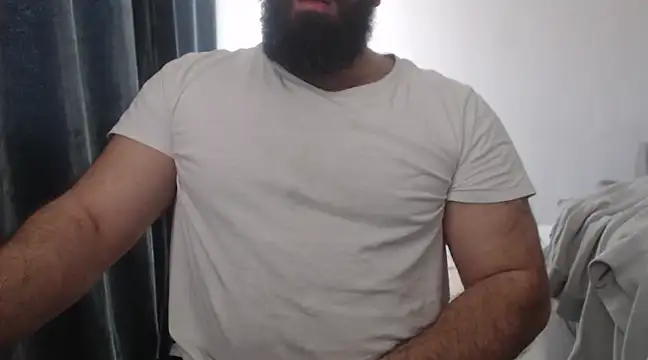 Snapshot of hugemachohandsome chatting on 10, 3, 2025 hugemachohandsome online show from 10, 3, 2025