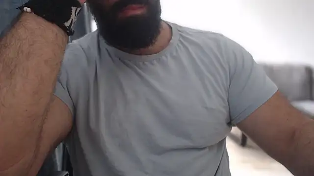 Snapshot of hugemachohandsome chatting on 14, 9, 2025 hugemachohandsome online show from 14, 9, 2025