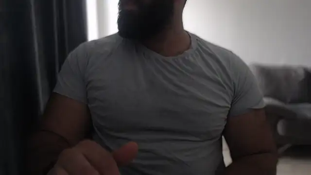 Snapshot of hugemachohandsome chatting on 15, 9, 2025 hugemachohandsome online show from 15, 9, 2025