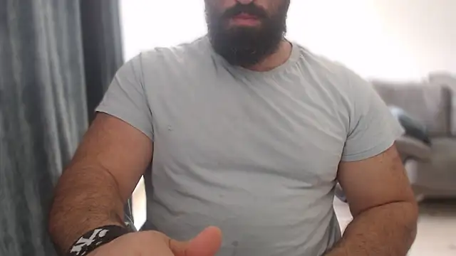 Snapshot of hugemachohandsome chatting on 16, 9, 2025 hugemachohandsome online show from 16, 9, 2025