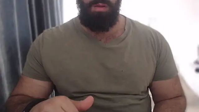 Snapshot of hugemachohandsome chatting on 21, 9, 2025 hugemachohandsome online show from 21, 9, 2025