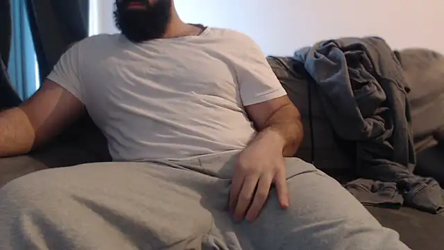 hugemachohandsome online show from 3, 12, 2025