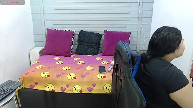 evelin zaens online show from 14, 2, 2025