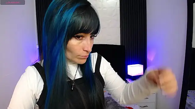 alicia moom online show from 18, 3, 2025