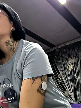 KikiXRed online show from 20, 11, 2025