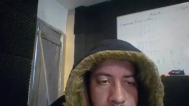 Snapshot of MachoScorpionCaralho chatting on 17, 7, 2026 MachoScorpionCaralho online show from 17, 7, 2026