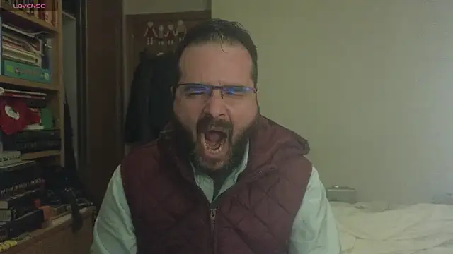 Snapshot of curiosillo83 chatting on 5, 3, 2025 curiosillo83 online show from 5, 3, 2025