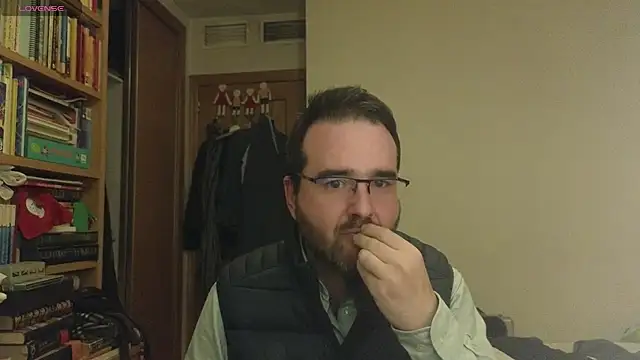 Snapshot of curiosillo83 chatting on 10, 3, 2025 curiosillo83 online show from 10, 3, 2025