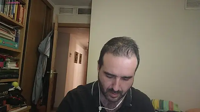 Snapshot of curiosillo83 chatting on 12, 9, 2025 curiosillo83 online show from 12, 9, 2025