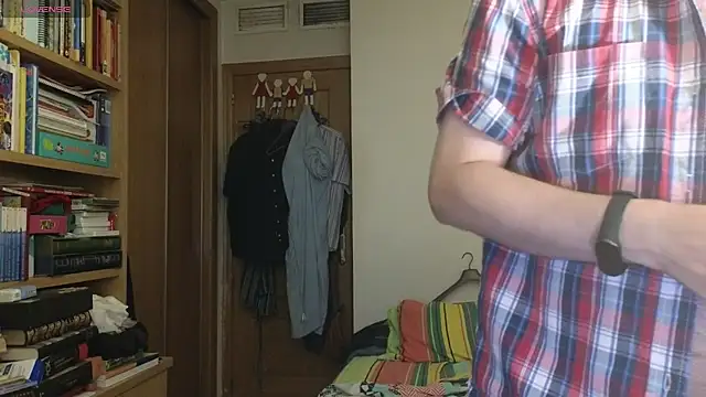 Snapshot of curiosillo83 chatting on 13, 9, 2025 curiosillo83 online show from 13, 9, 2025