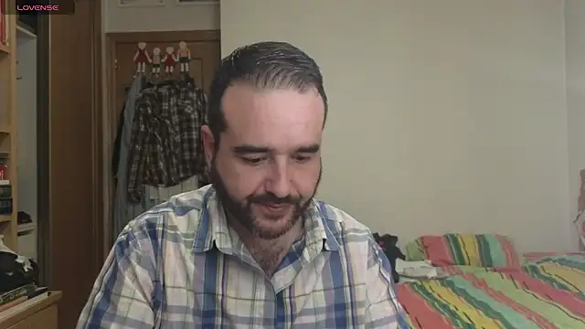 Snapshot of curiosillo83 chatting on 8, 10, 2025 curiosillo83 online show from 8, 10, 2025