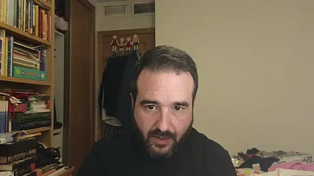 Snapshot of curiosillo83 chatting on 3, 11, 2025 curiosillo83 online show from 3, 11, 2025