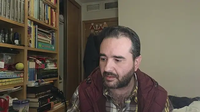 Snapshot of curiosillo83 chatting on 24, 11, 2025 curiosillo83 online show from 24, 11, 2025