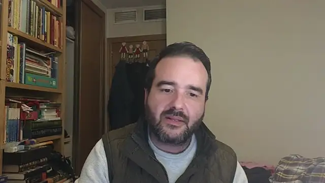 Snapshot of curiosillo83 chatting on 27, 11, 2025 curiosillo83 online show from 27, 11, 2025