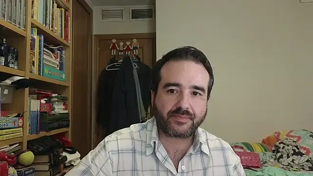 Snapshot of curiosillo83 chatting on 2, 7, 2026 curiosillo83 online show from 2, 7, 2026