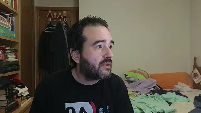 Snapshot of curiosillo83 chatting on 4, 7, 2026 curiosillo83 online show from 4, 7, 2026