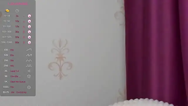 Snapshot of KindHazelHere_ chatting on 8, 2, 2025 KindHazelHere online show from 8, 2, 2025