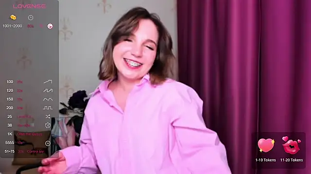 Snapshot of KindHazelHere_ chatting on 6, 3, 2025 KindHazelHere online show from 6, 3, 2025