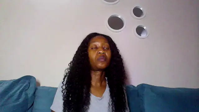 Snapshot of Hardnipples8 chatting on 2, 11, 2025 Hardnipples8 online show from 2, 11, 2025