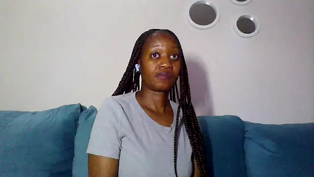 Snapshot of Hardnipples8 chatting on 18, 11, 2025 Hardnipples8 online show from 18, 11, 2025