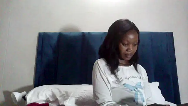 Snapshot of Hardnipples8 chatting on 15, 12, 2025 Hardnipples8 online show from 15, 12, 2025