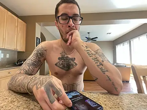 Snapshot of Bwcjoshbanks chatting on 12, 9, 2025 Bwcjoshbanks online show from 12, 9, 2025