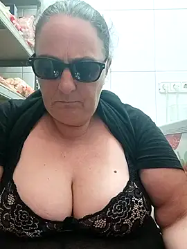 eroticjessitop online show from 1, 11, 2025