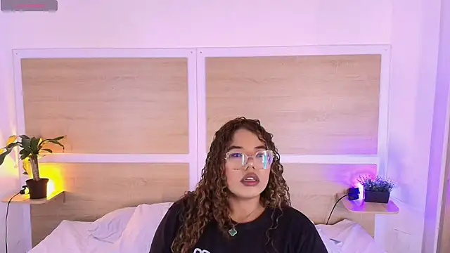  nickypurple  online show from 5, 1, 2026