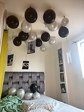 Snapshot of matatanlove chatting on 5, 12, 2025 matatanlove online show from 5, 12, 2025