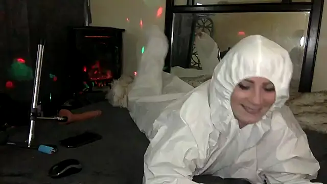 Snapshot of TiffaneyLove chatting on 18, 2, 2025 TiffaneyLove online show from 18, 2, 2025