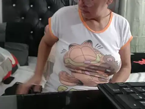 jellyfishhot online show from 16, 2, 2025