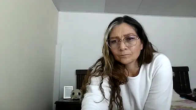 Snapshot of ruby-milf1 chatting on 8, 9, 2025 ruby-milf1 online show from 8, 9, 2025