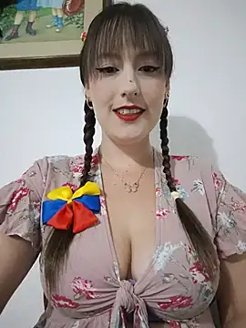 Snapshot of Belly_Rosse chatting on 3, 7, 2026 Belly Rosse online show from 3, 7, 2026