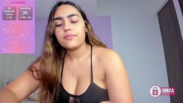 Snapshot of Mhia_palmer chatting on 5, 1, 2025 Mhia palmer online show from 5, 1, 2025