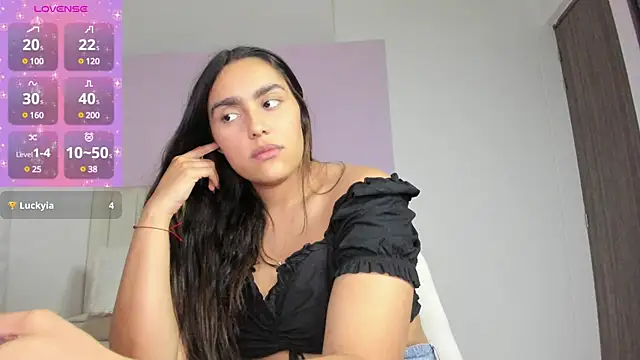 Snapshot of Mhia_palmer chatting on 13, 2, 2025 Mhia palmer online show from 13, 2, 2025