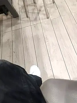 Snapshot of zzen chatting on 18, 12, 2025 zzen online show from 18, 12, 2025