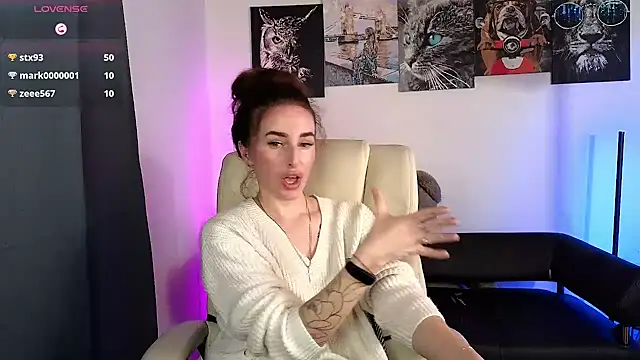 xx adrihanna xx online show from 19, 2, 2025