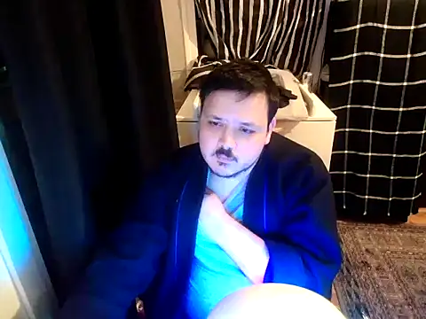 Snapshot of Bebemickey75 chatting on 14, 3, 2025 Bebemickey75 online show from 14, 3, 2025