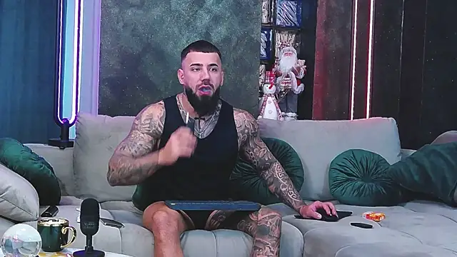 masterkingofmusclee online show from 31, 12, 2024