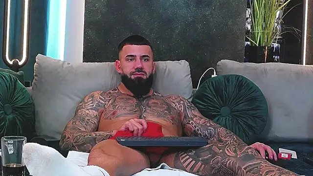 masterkingofmusclee online show from 14, 1, 2025