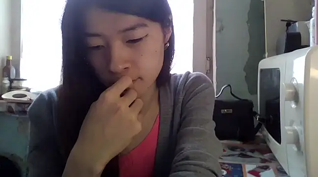 CarlyJoy online show from 7, 3, 2025