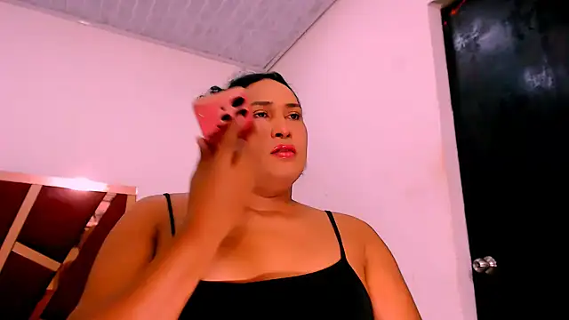 Snapshot of big_alondra_x chatting on 31, 10, 2025 big alondra x online show from 31, 10, 2025