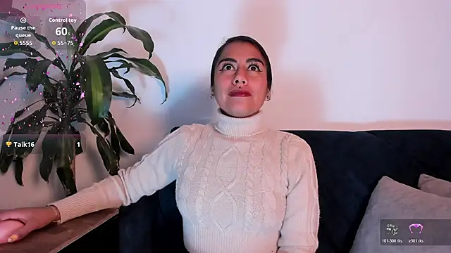 Snapshot of im_amber chatting on 6, 11, 2025 im amber online show from 6, 11, 2025